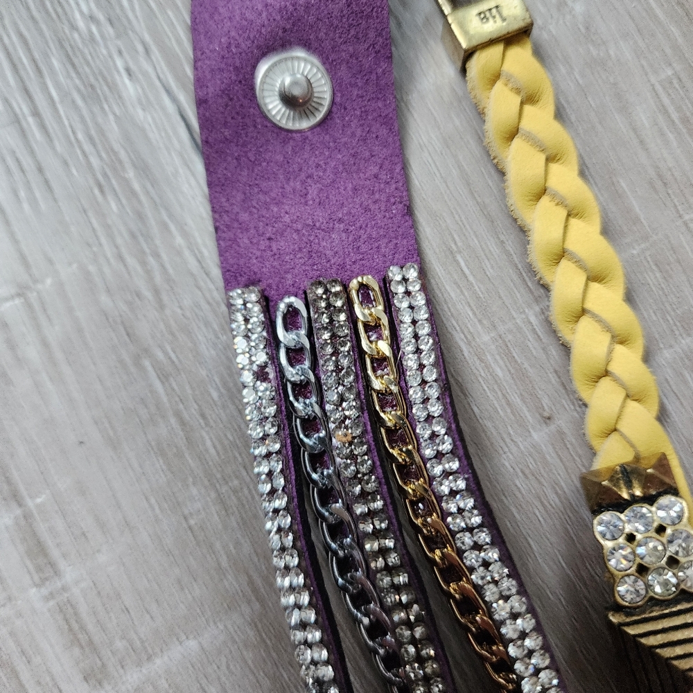 Bracelets - Picture 2 of 12